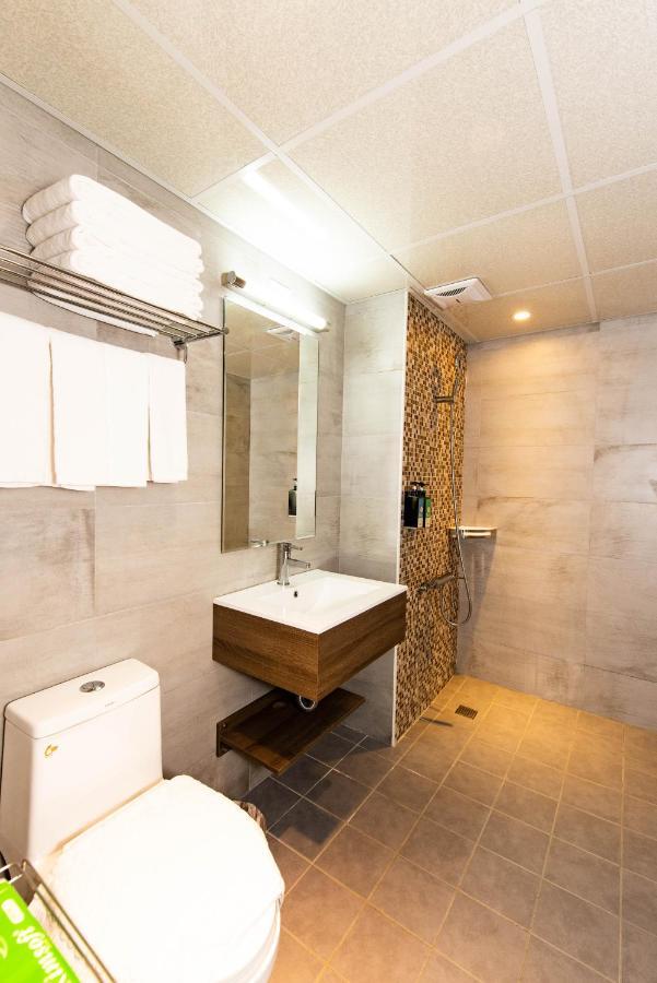 Traveller Inn - Mido Hotel T'ai-tung Exteriör bild