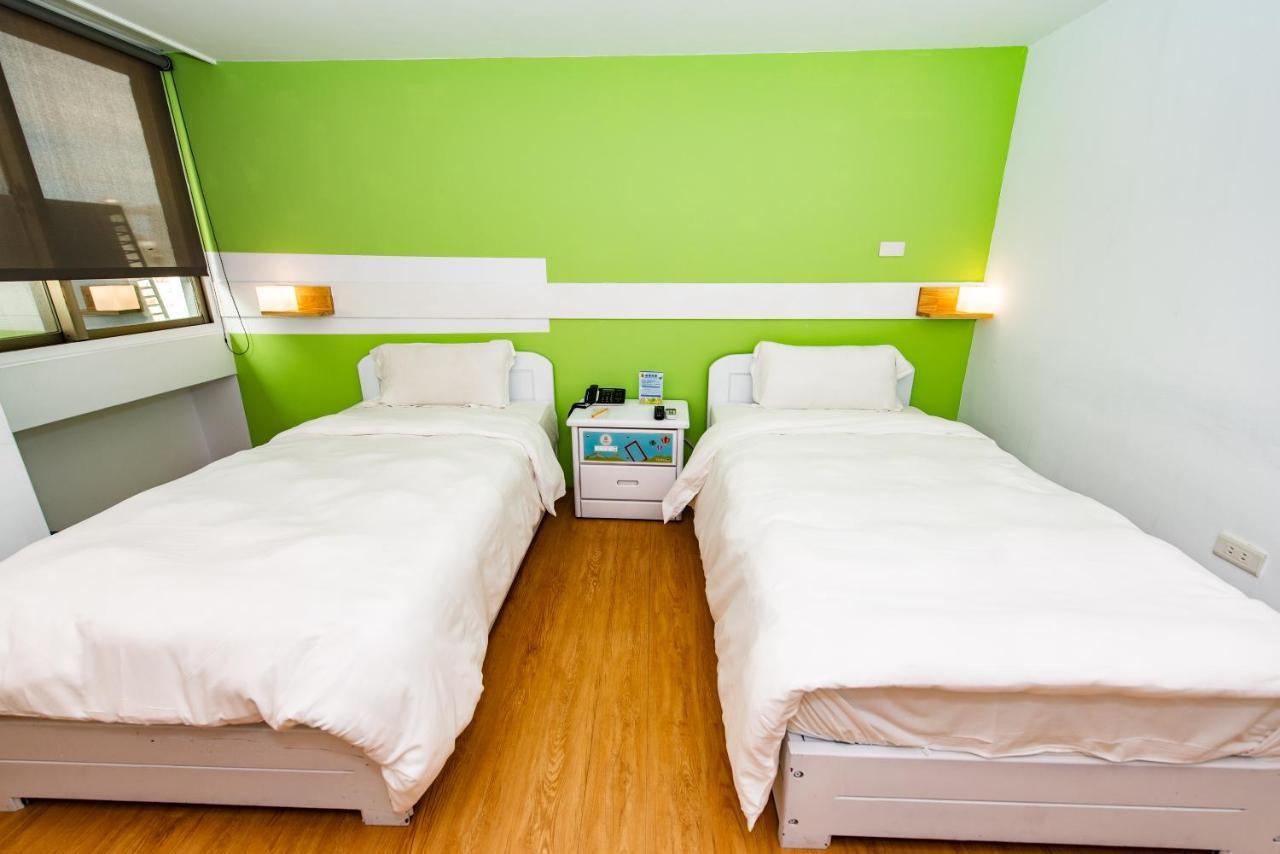 Traveller Inn - Mido Hotel T'ai-tung Exteriör bild