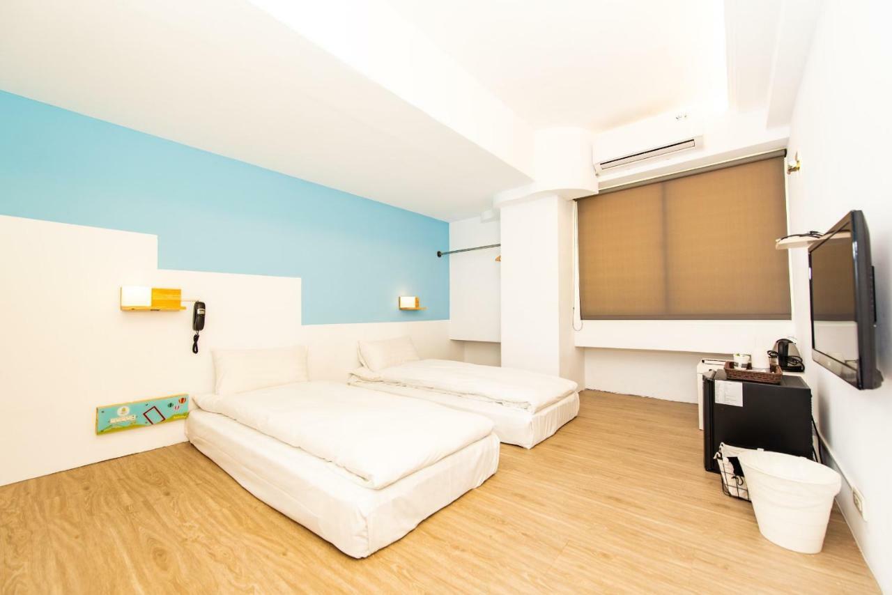 Traveller Inn - Mido Hotel T'ai-tung Exteriör bild